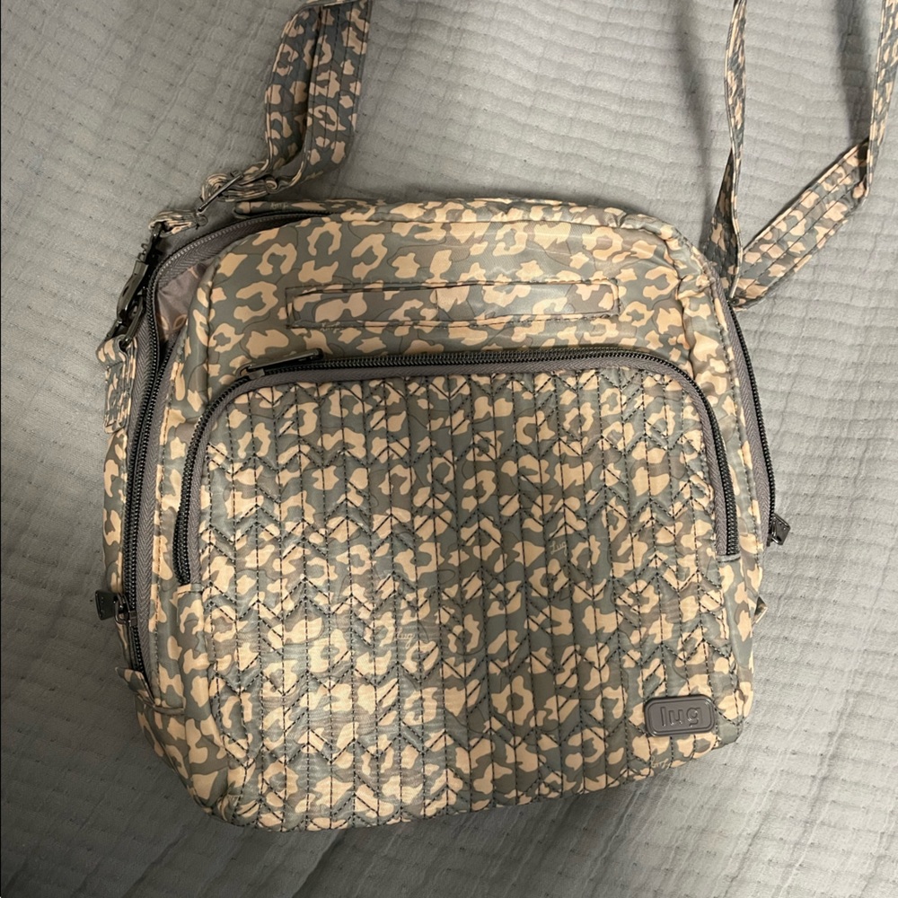 lug Ranger Crossbody